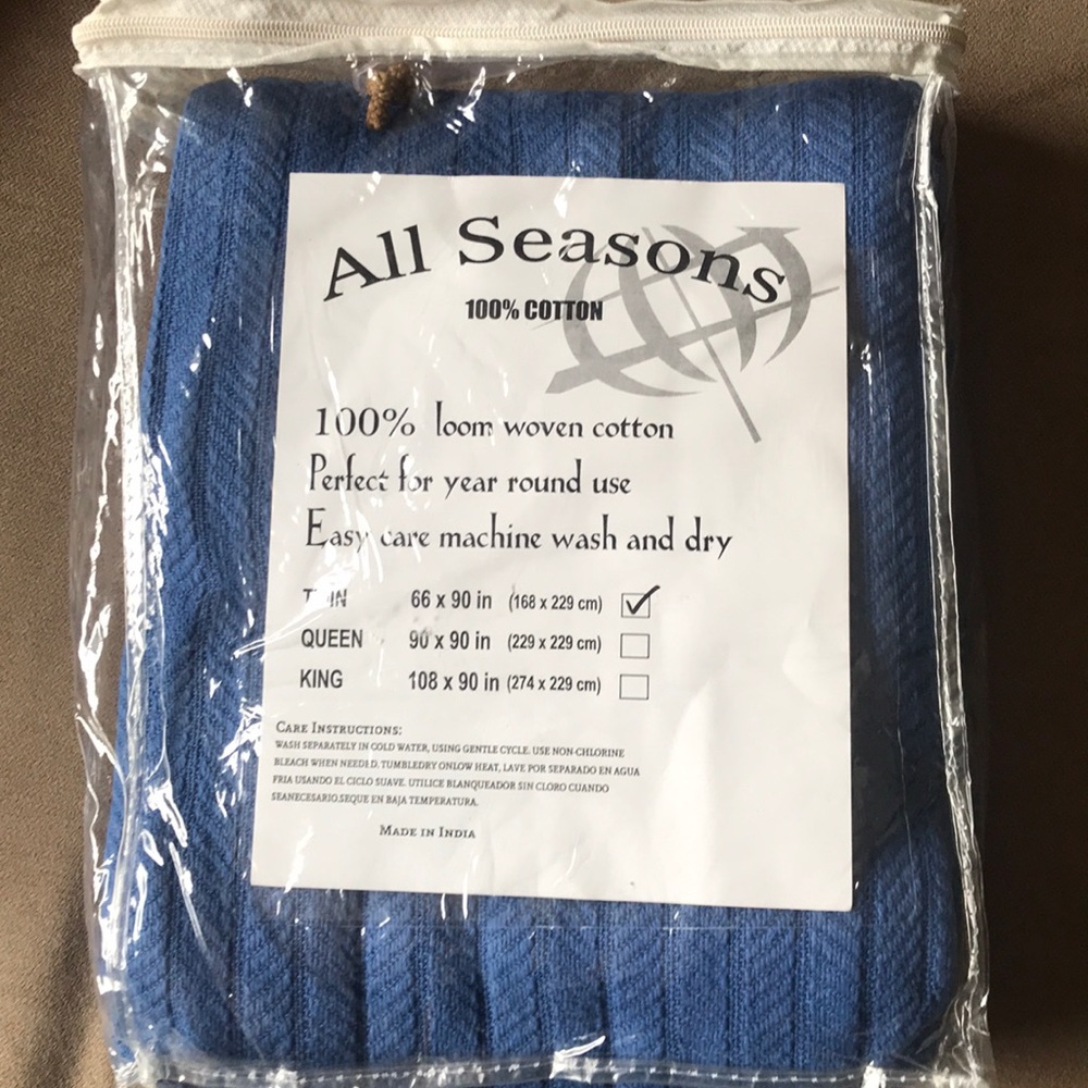 Twin size Cotton Blanket